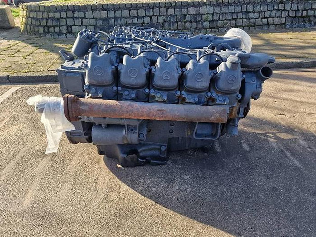 Mercedes-Benz OM443 - محرك: صورة 1 Mercedes-Benz OM443 - محرك: صورة 1