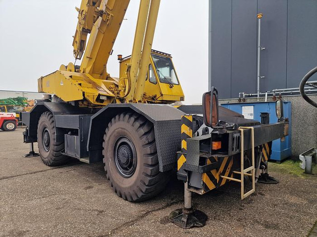 Tadano TR-400E - رافعة الطرق الوعرة: صورة 3 Tadano TR-400E - رافعة الطرق الوعرة: صورة 3