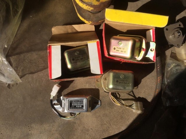 رافعة زاحفة HITACHI KH 180: صورة 35