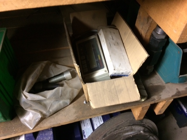 رافعة زاحفة HITACHI KH 180: صورة 9