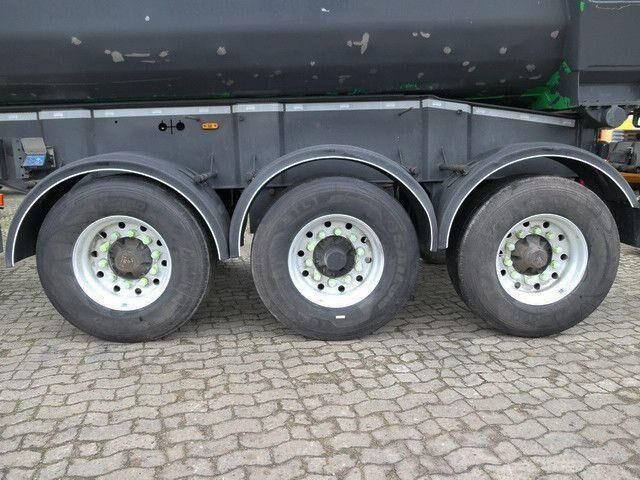 Carnehl CHKS/AH, Alu, 28m³, Kunststoffauskleidung, Lift - نصف مقطورة قلابة: صورة 3 Carnehl CHKS/AH, Alu, 28m³, Kunststoffauskleidung, Lift - نصف مقطورة قلابة: صورة 3