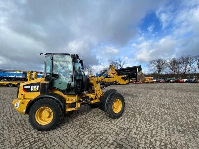 Caterpillar 908M, 4+1 Schaufel, Palettengabel, wenig Std. - اللودر بعجل: صورة 4 Caterpillar 908M, 4+1 Schaufel, Palettengabel, wenig Std. - اللودر بعجل: صورة 4