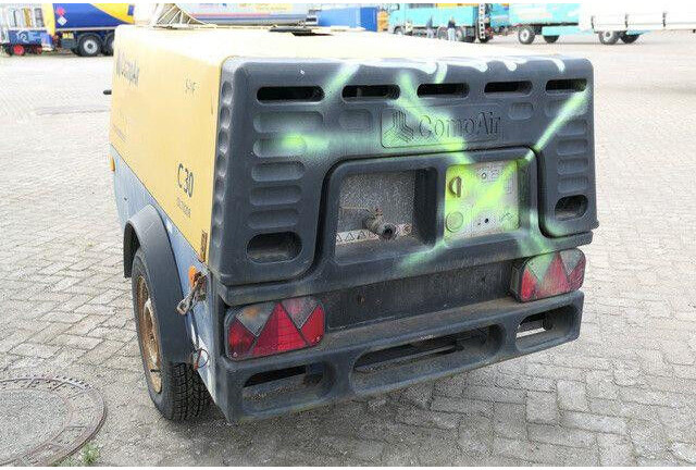 Compair C300, Kubota, 4 Zylinder, Für Bastler - ضاغط هوائي: صورة 4 Compair C300, Kubota, 4 Zylinder, Für Bastler - ضاغط هوائي: صورة 4