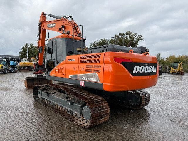 Doosan DX 255 LC-5, Rototilt,Div. Löffel,Greifer+Hammer - حفار زاحف: صورة 3 Doosan DX 255 LC-5, Rototilt,Div. Löffel,Greifer+Hammer - حفار زاحف: صورة 3