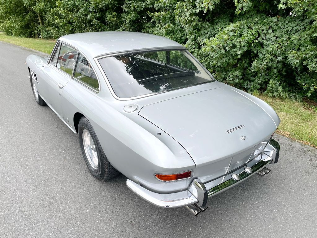 سيارة Ferrari 330 GT Coupe 2+2/TÜV neu/H-Zulassung: صورة 6