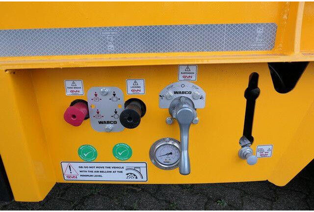 GVN 3GVN, Gelenkt, Hydr. Rampen, Luft-Lift - نصف مقطورة بلودر منخفض: صورة 4 GVN 3GVN, Gelenkt, Hydr. Rampen, Luft-Lift - نصف مقطورة بلودر منخفض: صورة 4