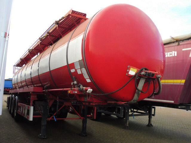 Kässbohrer Isoliert, Chemie, V2A, 32m³,Kompresor,Alu-Felgen - نصف مقطورة صهريج: صورة 2 Kässbohrer Isoliert, Chemie, V2A, 32m³,Kompresor,Alu-Felgen - نصف مقطورة صهريج: صورة 2