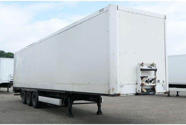 Krone SD, Isoliert, Türen, BPW, Luftfederung, 13.62m - نصف مقطورة بصندوق مغلق: صورة 3 Krone SD, Isoliert, Türen, BPW, Luftfederung, 13.62m - نصف مقطورة بصندوق مغلق: صورة 3