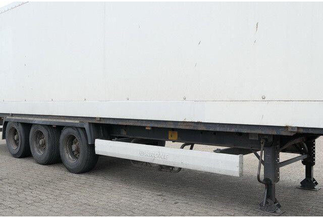 Krone SD, Isoliert, Türen, BPW, Luftfederung, 13.62m - نصف مقطورة بصندوق مغلق: صورة 4 Krone SD, Isoliert, Türen, BPW, Luftfederung, 13.62m - نصف مقطورة بصندوق مغلق: صورة 4