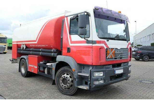 MAN 18.280 TGM, 14m³, 3 Kammern, 2x Schlauchtrommel - شاحنة صهريج: صورة 4 MAN 18.280 TGM, 14m³, 3 Kammern, 2x Schlauchtrommel - شاحنة صهريج: صورة 4