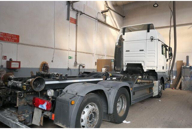 MAN 26.400 TGX BL 6x2, Meiller RK 20.65, Funk, Lenk - شاحنة برافعة خطافية: صورة 2 MAN 26.400 TGX BL 6x2, Meiller RK 20.65, Funk, Lenk - شاحنة برافعة خطافية: صورة 2