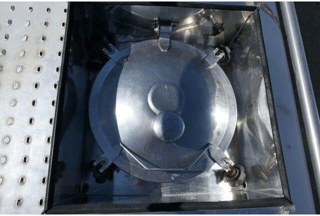 نصف مقطورة صهريج لنقل الطعام Menci SA 105, Lebensmittel, 32m³, Luft-Lift: صورة 12