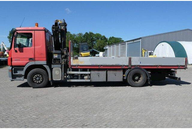 Mercedes-Benz 1844 L Actros 4x2, Hiab 144E-3, Funk, Voll-Luft - شاحنات مسطحة: صورة 2 Mercedes-Benz 1844 L Actros 4x2, Hiab 144E-3, Funk, Voll-Luft - شاحنات مسطحة: صورة 2