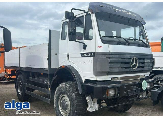 Mercedes-Benz 2024 AK 4x4, Allrad, Einzelbereifung, AHK, - شاحنات مسطحة: صورة 1 Mercedes-Benz 2024 AK 4x4, Allrad, Einzelbereifung, AHK, - شاحنات مسطحة: صورة 1