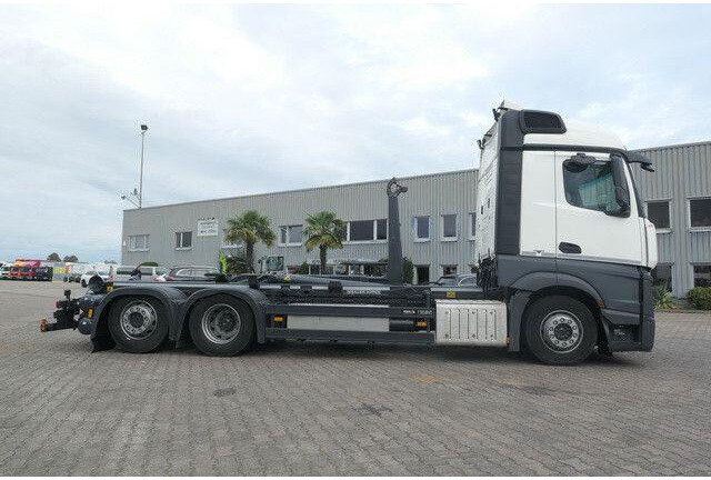 Mercedes-Benz 2543 L Actros 6x2, Meiler RK 21.70, Lenk-Lift - شاحنة برافعة خطافية: صورة 2 Mercedes-Benz 2543 L Actros 6x2, Meiler RK 21.70, Lenk-Lift - شاحنة برافعة خطافية: صورة 2