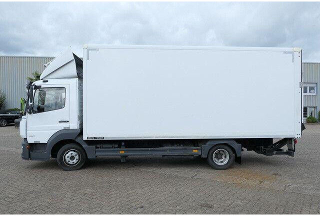 Mercedes-Benz 821 L Atego 4x2, 6.100mm lang, LBW, Klima, Luft - شاحنة صندوقية: صورة 5 Mercedes-Benz 821 L Atego 4x2, 6.100mm lang, LBW, Klima, Luft - شاحنة صندوقية: صورة 5