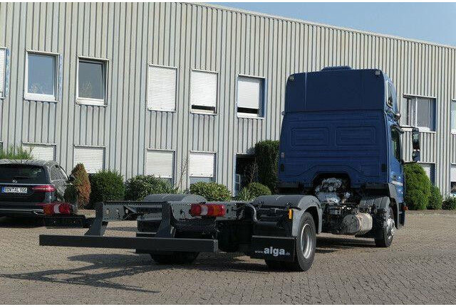 Mercedes-Benz 918 L Atego 4x2, Schlafliege, Klima,Nebenantrieb - شاحنة بهيكل معدني للمقصورة: صورة 3 Mercedes-Benz 918 L Atego 4x2, Schlafliege, Klima,Nebenantrieb - شاحنة بهيكل معدني للمقصورة: صورة 3