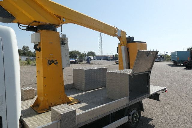 Nissan 32.12 4x2, 11m Arbeitshöhe, Klima,3. Sitz - منصة محمولة مثبتة على الشاحنة: صورة 5 Nissan 32.12 4x2, 11m Arbeitshöhe, Klima,3. Sitz - منصة محمولة مثبتة على الشاحنة: صورة 5