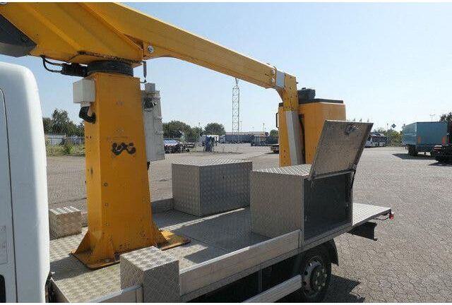 Nissan 32.12 4x2, 11m Arbeitshöhe, Klima,3. Sitz - منصة محمولة مثبتة على الشاحنة: صورة 5 Nissan 32.12 4x2, 11m Arbeitshöhe, Klima,3. Sitz - منصة محمولة مثبتة على الشاحنة: صورة 5