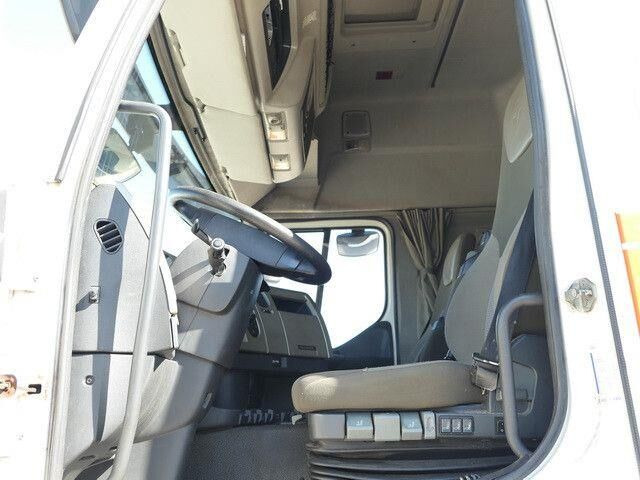 Renault 380-DXI11 PREMIUM, 2x AHK, Sitz-Liegekombination - شاحنة بهيكل معدني للمقصورة: صورة 4 Renault 380-DXI11 PREMIUM, 2x AHK, Sitz-Liegekombination - شاحنة بهيكل معدني للمقصورة: صورة 4