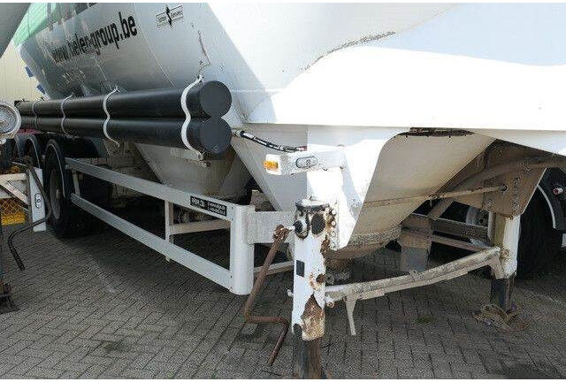 SPITZER SF 2743 PI, Zement, Alu-Felgen, 43m³, 1 Kammer - نصف مقطورة صهريج: صورة 3 SPITZER SF 2743 PI, Zement, Alu-Felgen, 43m³, 1 Kammer - نصف مقطورة صهريج: صورة 3