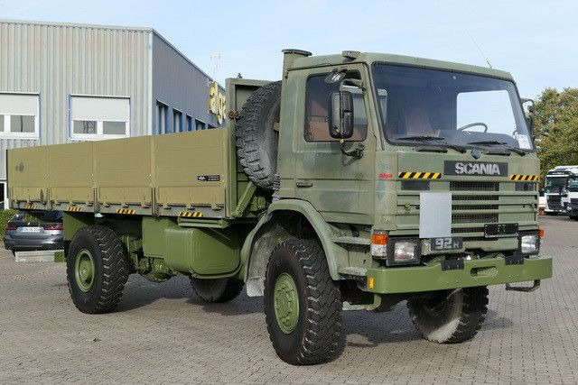 Scania P92HK 4x4, Allrad, Einzelbereifung, Klima, 40tkm - شاحنات مسطحة: صورة 4 Scania P92HK 4x4, Allrad, Einzelbereifung, Klima, 40tkm - شاحنات مسطحة: صورة 4