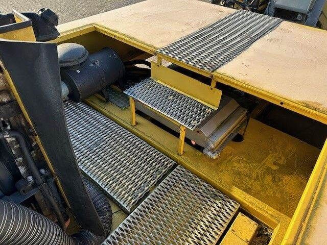 Schmidt CJS 914 Super, Kehrmaschine, Mercedes Motor - سياره كنس شوارع: صورة 3 Schmidt CJS 914 Super, Kehrmaschine, Mercedes Motor - سياره كنس شوارع: صورة 3