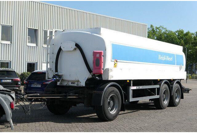 Tank Bunge TAA 22.5/3A3, 3 Kammern,Oben- und Untenbefüllung - مقطورة صهريج: صورة 4 Tank Bunge TAA 22.5/3A3, 3 Kammern,Oben- und Untenbefüllung - مقطورة صهريج: صورة 4