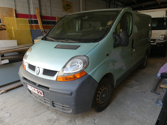 Camionnette Renault TRAFFIC (2003-411.053 km-VIN:VF1FLACA63V180319) - سيارة: صورة 1 Camionnette Renault TRAFFIC (2003-411.053 km-VIN:VF1FLACA63V180319) - سيارة: صورة 1
