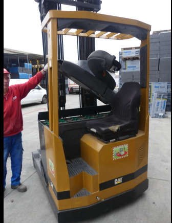 Chariot élévateur Caterpilar NR14 - رافعة شوكية للوصول للأماكن الضيقة: صورة 3 Chariot élévateur Caterpilar NR14 - رافعة شوكية للوصول للأماكن الضيقة: صورة 3