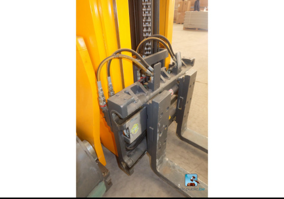 Chariot élevateur porté debout JUNGHENRICH ETV C20 - رافعة شوكية للوصول للأماكن الضيقة: صورة 5 Chariot élevateur porté debout JUNGHENRICH ETV C20 - رافعة شوكية للوصول للأماكن الضيقة: صورة 5