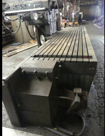 Fraiseuse universelle CNC 3 axes Huron RU 881 - آلة طحن المعادن: صورة 3 Fraiseuse universelle CNC 3 axes Huron RU 881 - آلة طحن المعادن: صورة 3