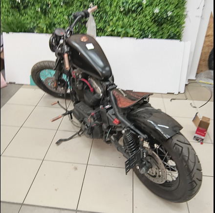 دراجة نارية Moto Harley Davidson XL1200: صورة 1