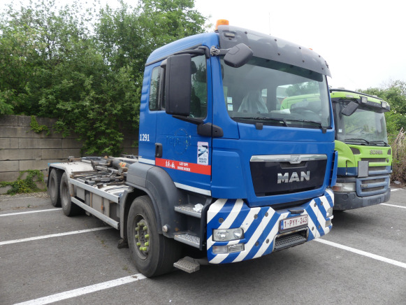 REF:1291 - Camion porte container MAN TGS (2014-500.187 km) - ناقلة حاويات/ شاحنة حاويات: صورة 2 REF:1291 - Camion porte container MAN TGS (2014-500.187 km) - ناقلة حاويات/ شاحنة حاويات: صورة 2