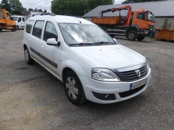 REF:1RFU370 - Voiture Dacia Logan Break SD (2012-63.842 km) - سيارة: صورة 2 REF:1RFU370 - Voiture Dacia Logan Break SD (2012-63.842 km) - سيارة: صورة 2