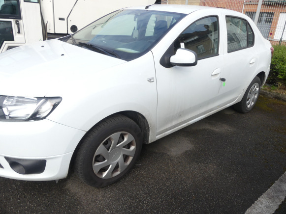 REF:20513 - Voiture Dacia Logan Berline (2013-97.655 km) - سيدان: صورة 2 REF:20513 - Voiture Dacia Logan Berline (2013-97.655 km) - سيدان: صورة 2