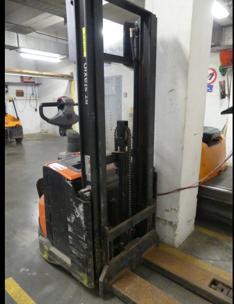 REF:2245.18.36 - Gerbeur électrique BT Staxio SWE120 L - آلة تكديس: صورة 3 REF:2245.18.36 - Gerbeur électrique BT Staxio SWE120 L - آلة تكديس: صورة 3