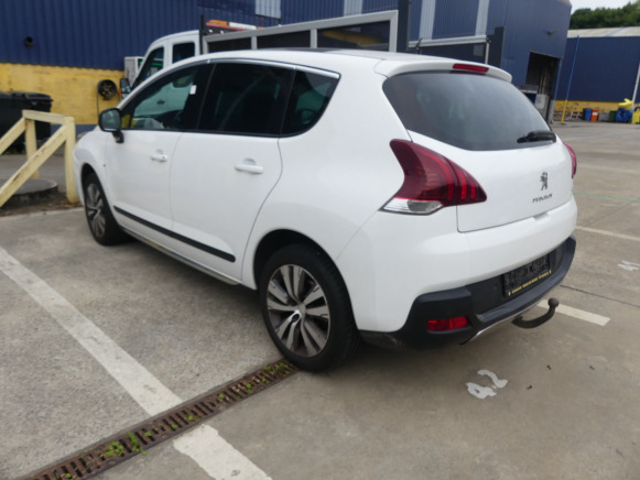 REF:C20639 - Voiture Peugeot 3008 (2015-237.408 km) (VIN: VF30U5GZTFS219665) - سيارة: صورة 4 REF:C20639 - Voiture Peugeot 3008 (2015-237.408 km) (VIN: VF30U5GZTFS219665) - سيارة: صورة 4