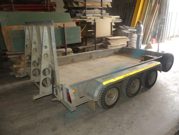 Remorque porte engin triple essieu Nugent Trailers PT126TRI - مقطورة لنقل المعدات: صورة 3 Remorque porte engin triple essieu Nugent Trailers PT126TRI - مقطورة لنقل المعدات: صورة 3