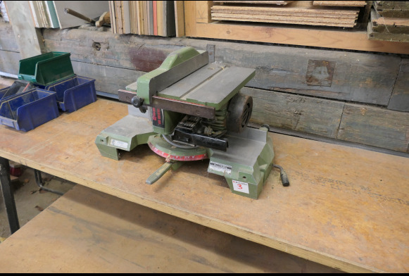 آلة النجارة Scie à onglet Omga: صورة 1