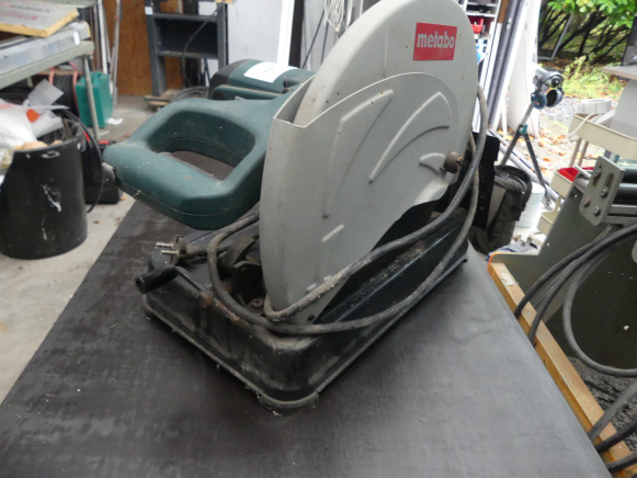 Tronçonneuse à métaux portative Metabo CS 23-355 - آلة تصنيع المعادن: صورة 3 Tronçonneuse à métaux portative Metabo CS 23-355 - آلة تصنيع المعادن: صورة 3