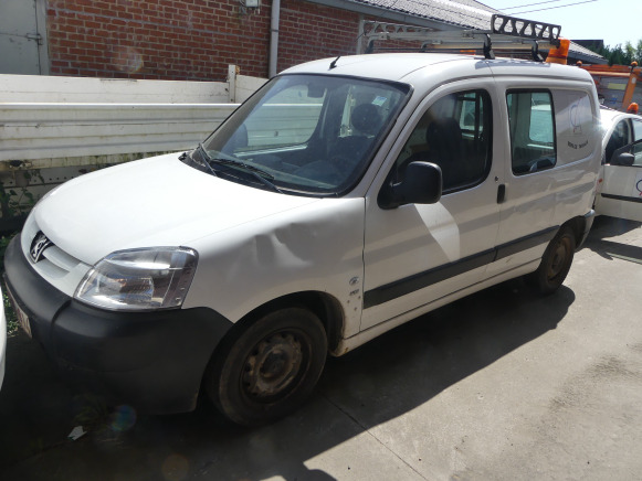Voiture Peugeot Partner - فان المدمجة: صورة 1 Voiture Peugeot Partner - فان المدمجة: صورة 1