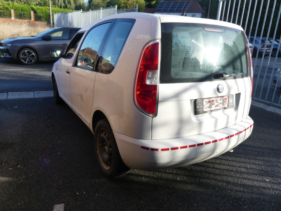 Voiture Skoda Roomster (2010-118.919 km) - سيارة: صورة 4 Voiture Skoda Roomster (2010-118.919 km) - سيارة: صورة 4