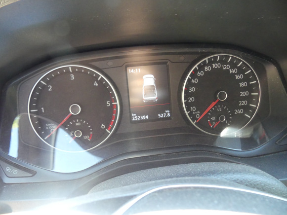 شاحنة البيك أب Voiture Volkswagen Amarok (2019-252.394 km-VIN:WV1ZZZ2HZKH021515): صورة 7