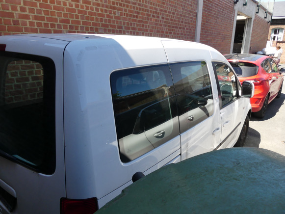 Voiture Volkswagen Caddy - سيارة: صورة 3 Voiture Volkswagen Caddy - سيارة: صورة 3