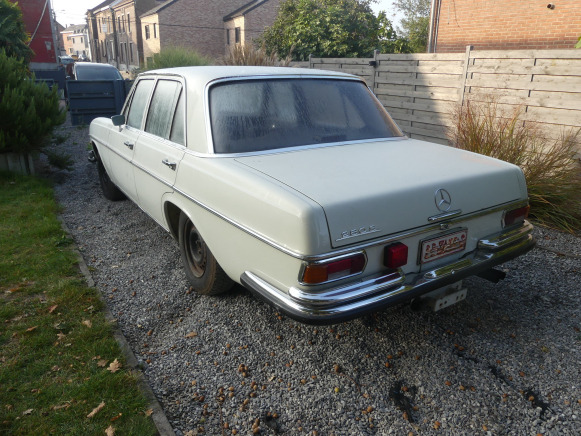 Voiture ancêtre Mercedes-Benz 280S (1972-72.399 km)( Vin: 10801610091315) - سيارة: صورة 5 Voiture ancêtre Mercedes-Benz 280S (1972-72.399 km)( Vin: 10801610091315) - سيارة: صورة 5