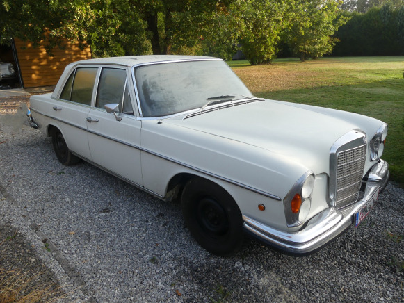 Voiture ancêtre Mercedes-Benz 280S (1972-72.399 km)( Vin: 10801610091315) - سيارة: صورة 3 Voiture ancêtre Mercedes-Benz 280S (1972-72.399 km)( Vin: 10801610091315) - سيارة: صورة 3