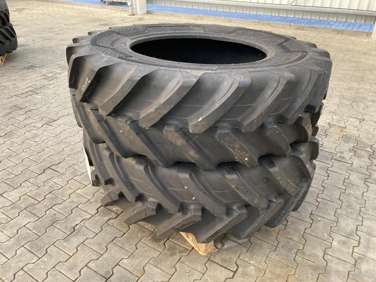 Alliance 460/85R34 - إطارات - آلات زراعية: صورة 1 Alliance 460/85R34 - إطارات - آلات زراعية: صورة 1
