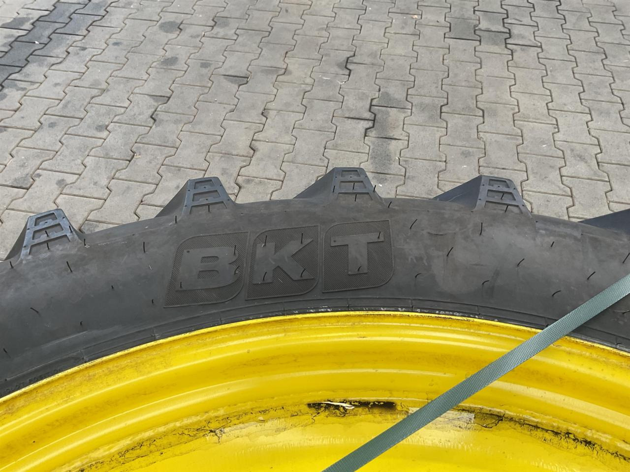 BKT 340/85R48 - إطارات - آلات زراعية: صورة 4 BKT 340/85R48 - إطارات - آلات زراعية: صورة 4