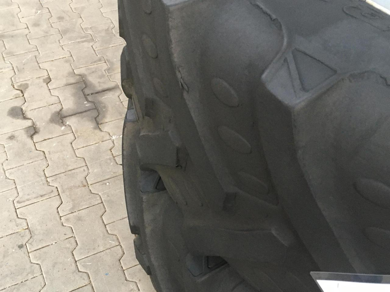 BKT 480/70R34 - إطارات - آلات زراعية: صورة 2 BKT 480/70R34 - إطارات - آلات زراعية: صورة 2